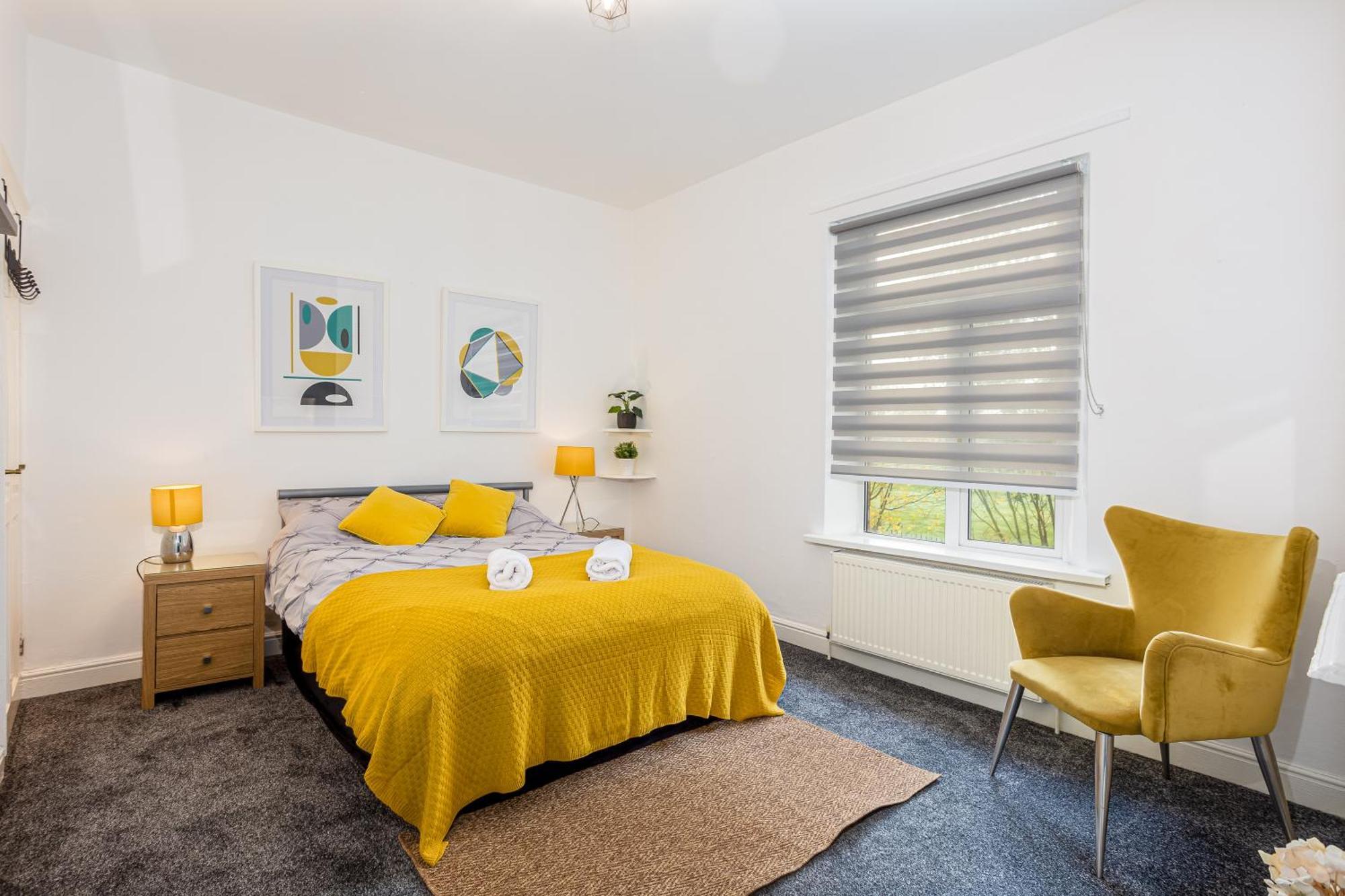 Coronation House By Yourstays - 3 Bedroom House In Newcastle-Under-Lyme Stoke-on-Trent Zewnętrze zdjęcie