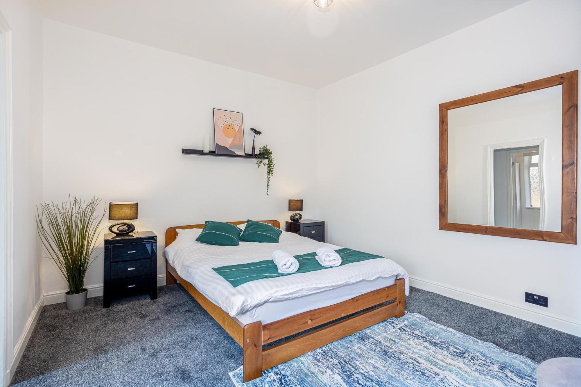 Coronation House By Yourstays - 3 Bedroom House In Newcastle-Under-Lyme Stoke-on-Trent Zewnętrze zdjęcie