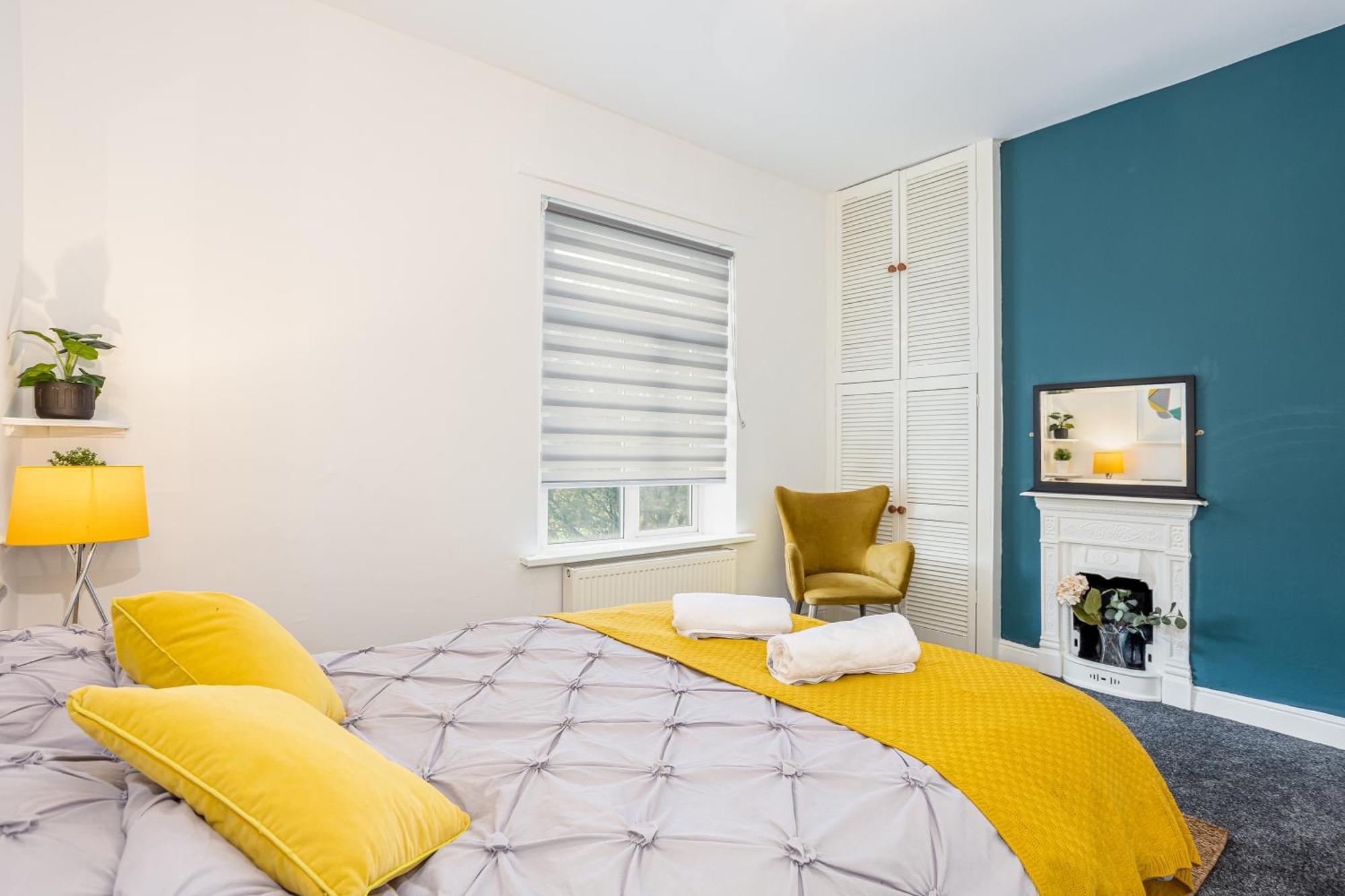 Coronation House By Yourstays - 3 Bedroom House In Newcastle-Under-Lyme Stoke-on-Trent Zewnętrze zdjęcie