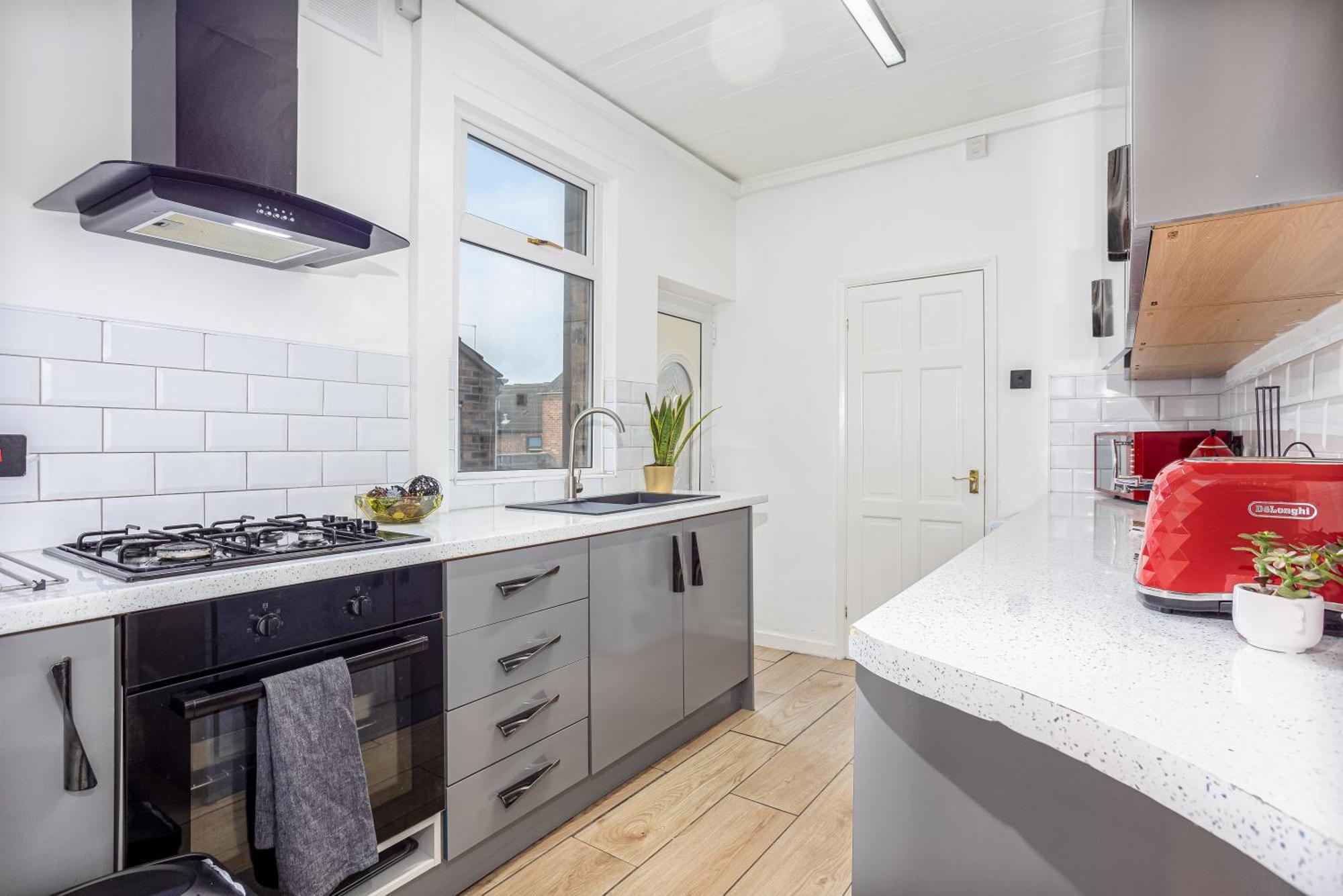 Coronation House By Yourstays - 3 Bedroom House In Newcastle-Under-Lyme Stoke-on-Trent Zewnętrze zdjęcie
