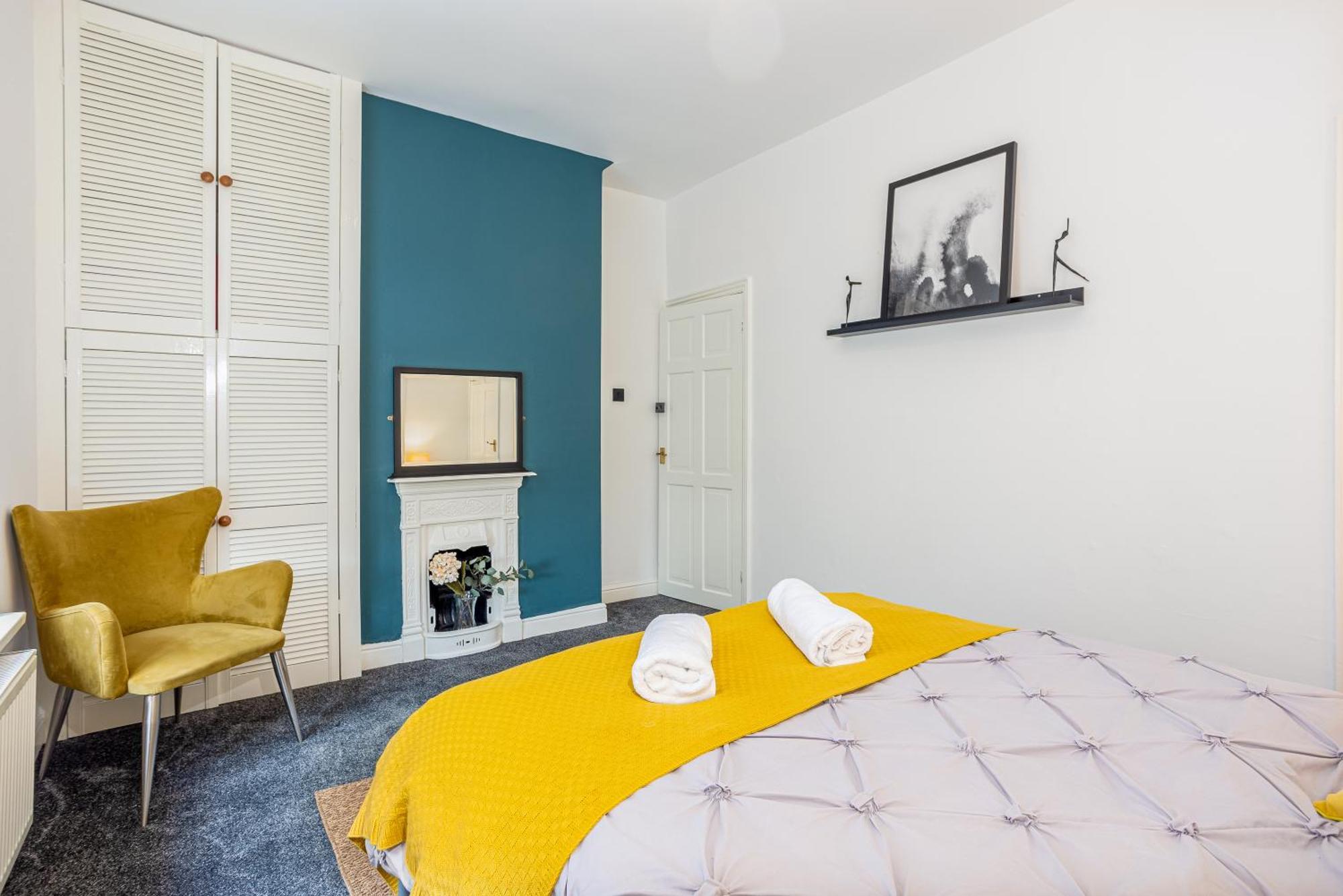 Coronation House By Yourstays - 3 Bedroom House In Newcastle-Under-Lyme Stoke-on-Trent Zewnętrze zdjęcie